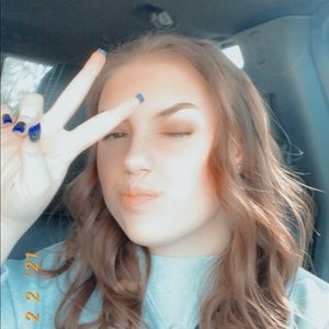 Meet your Posher, Raelie